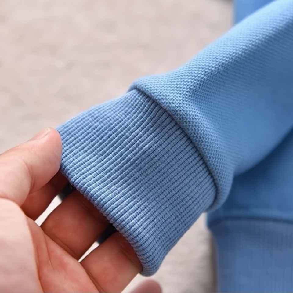 LittleCloud – Bequem & Gemütlich – Pullover mit 3D-Bärenmotiv