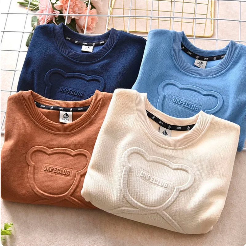 LittleCloud – Bequem & Gemütlich – Pullover mit 3D-Bärenmotiv