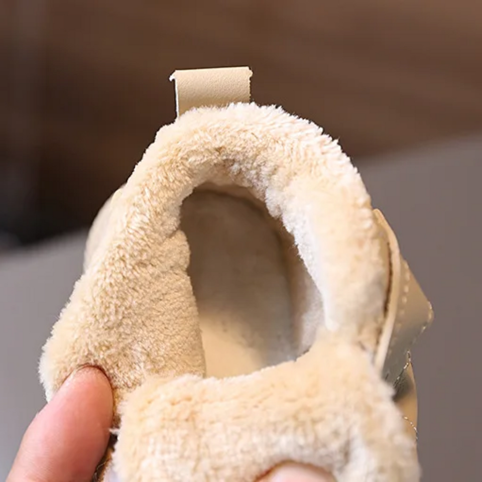 WarmWalk – Bequem & trendy – Kinder-Winterstiefel mit Plüschfutter