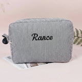 Striped Name Pouch – Individuell & stilvoll – Kosmetiktasche