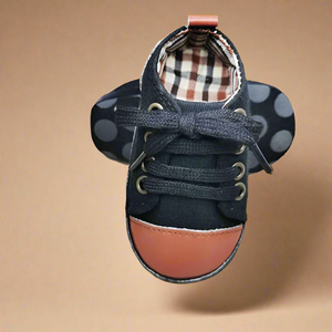 BabyStride – Atmungsaktiv und flexibel - 'First Steps' Turnschuhe