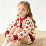 CozyCardi – Weich & warm – Gestrickte Strickjacke mit niedlichen Motiven