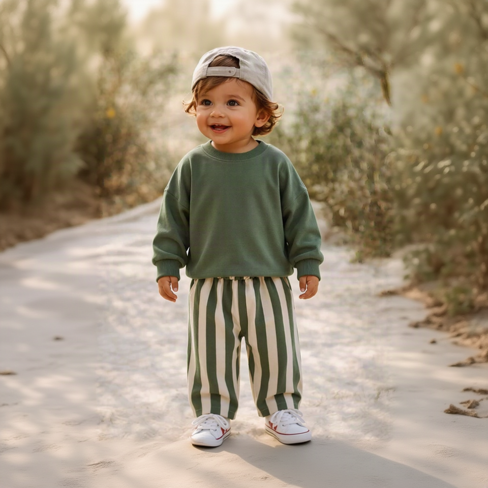SoftStripe – Weich & bequem – Babyhose mit gestreiftem Muster
