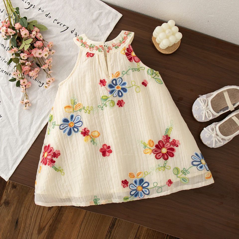MiniFlora – Leicht und bezaubernd – Besticktes Kleid für kleine Mädchen