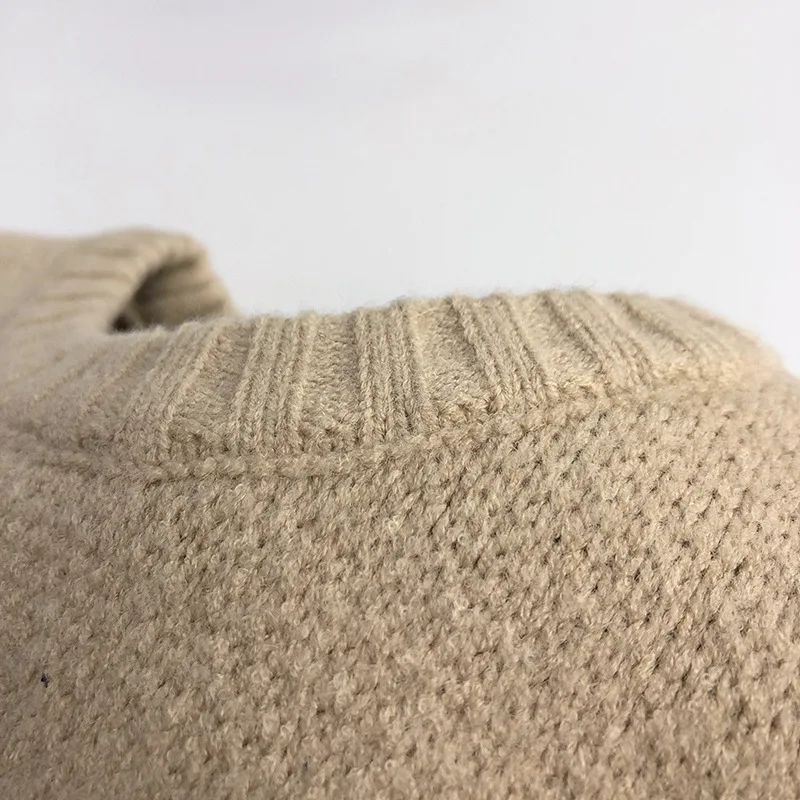 LittleRetro – Warm & stilvoll – Gestrickter Kinderpullover mit Rautenmuster