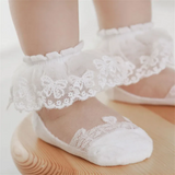 BabyBliss – Bequem & leicht – Babysocken aus Spitze