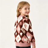 CozyCardi – Weich & warm – Gestrickte Strickjacke mit niedlichen Motiven