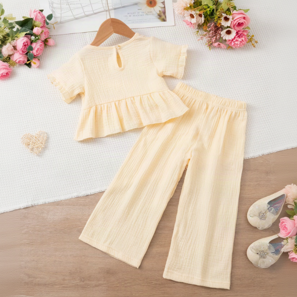 SoftCharm – Elegant & bequem – Mädchen-Set mit Rüschenoberteil und langer Hose