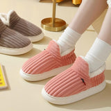 WarmNest – Kuschelig weich & warm – Rutschfeste Hausschuhe