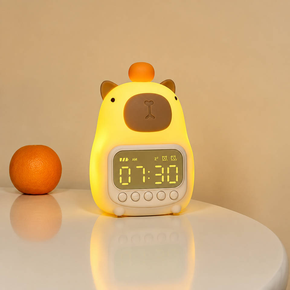 CappyClock – Niedlich & vielseitig – Digitaler Kinderwecker mit Nachtlicht