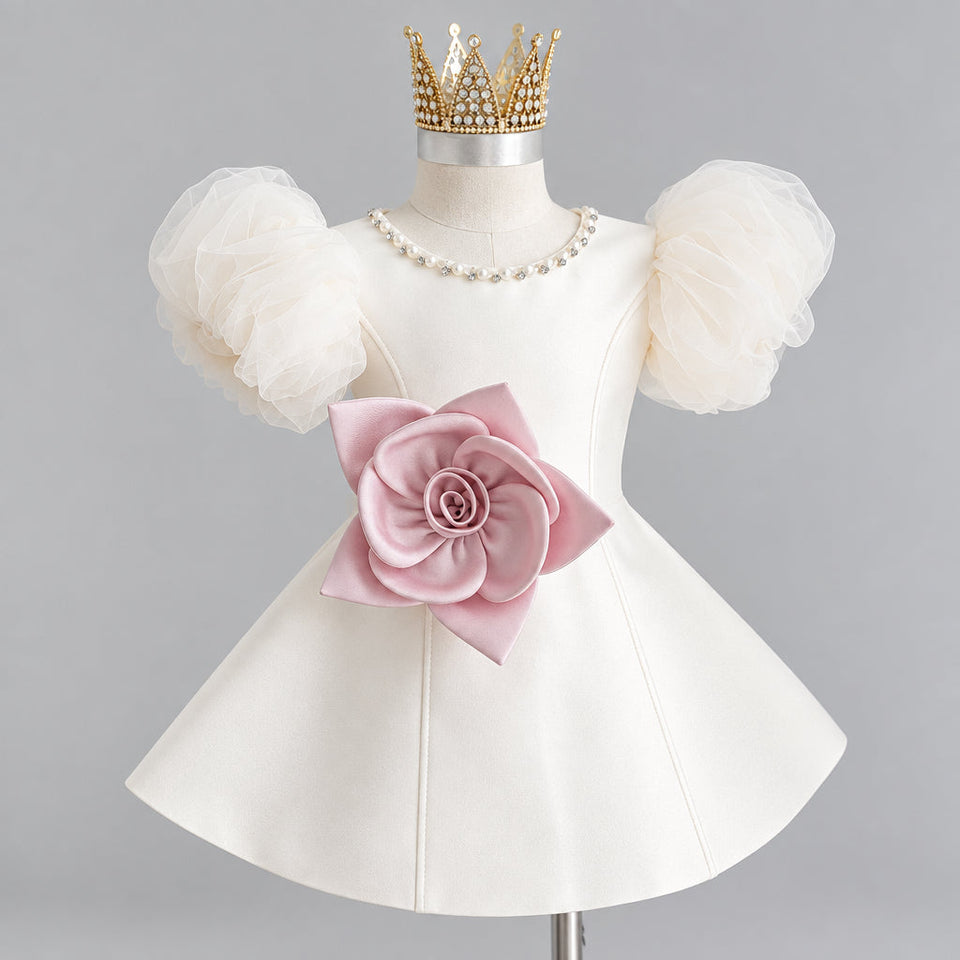 LittleRose – Elegant & festlich – Mädchenkleid mit 3D-Blume und Puffärmeln