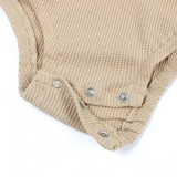 SnuggleHue – Weich & bequem – Regenbogen-Baby-Strampler