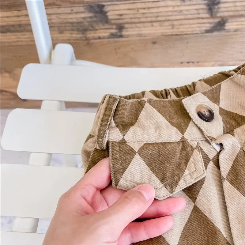 RetroBloom – Bequem & verspielt – Kinderhose mit Argyle-Muster