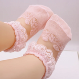BabyBliss – Bequem & leicht – Babysocken aus Spitze