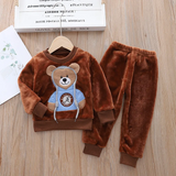 CozyBear – Warm & Weich – Kinder-Trainingsanzug mit Bärenmotiv