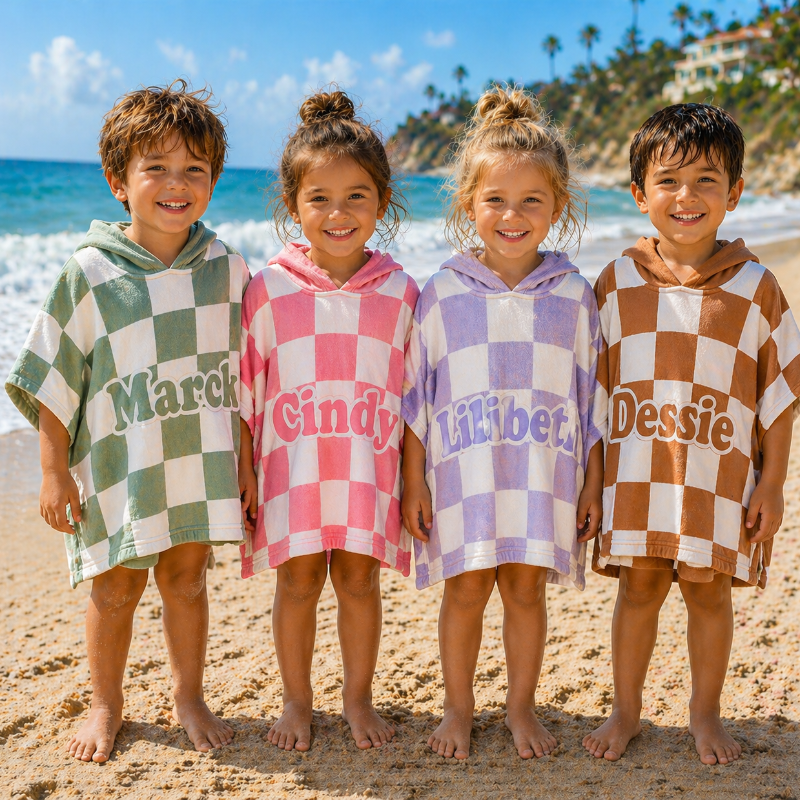 Personalized Hooded Towel – Weich & Einzigartig – Personalisiertes Kinder-Bademantel