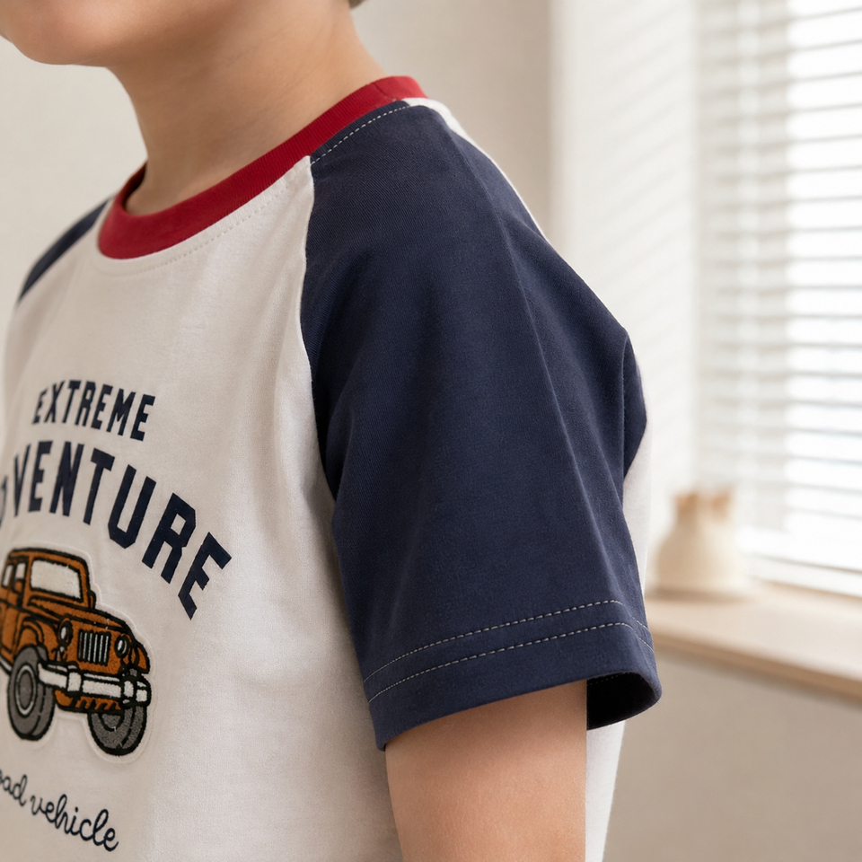 StreetBoy – Cool & bequem – Kinder-T-Shirt mit Raglanärmeln und Aufdruck