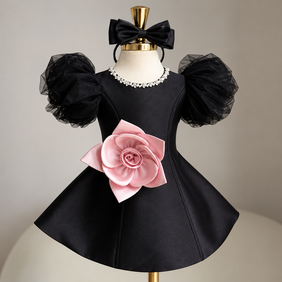 LittleRose – Elegant & festlich – Mädchenkleid mit 3D-Blume und Puffärmeln