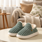 WarmNest – Kuschelig weich & warm – Rutschfeste Hausschuhe