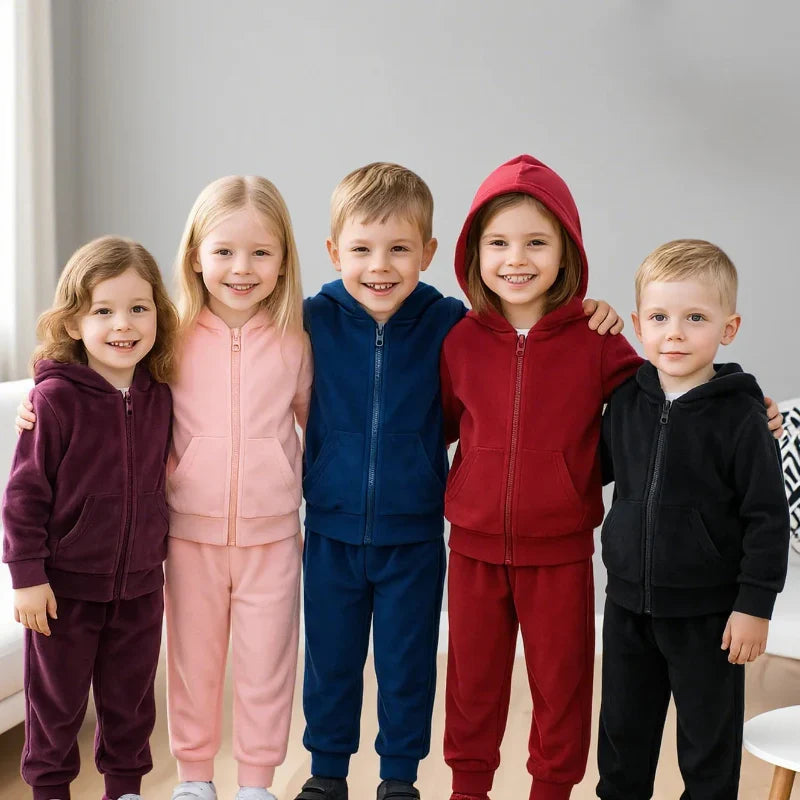 Kids Tales – Varm og behagelig – Velour-træningsdragt til børn