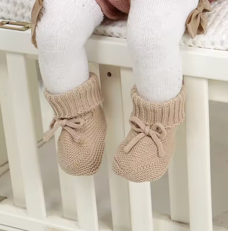 SnuggleSteps – Varme og bløde – strikkede babysko