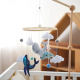LittleNest – Naturlig ro – Babymobil i træ