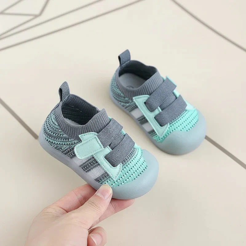 TinyRunner – Sporty og åndbar - babysko i mesh med blød sål