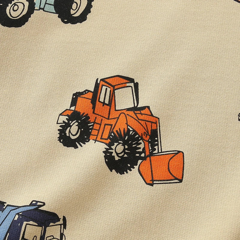 TruckTales – Blød og varm - sweater med farverige byggekøretøjer