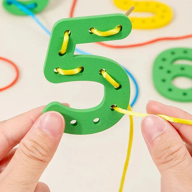 Cognitive Thread Toy™ – Smarte linjer – Spil om småbørns udvikling
