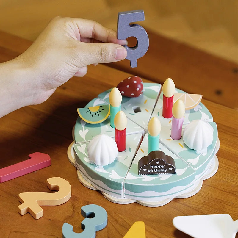 TinyChef – Lehrreich & unterhaltsam – Küchen-Set aus Holz mit Torte und Zubehör