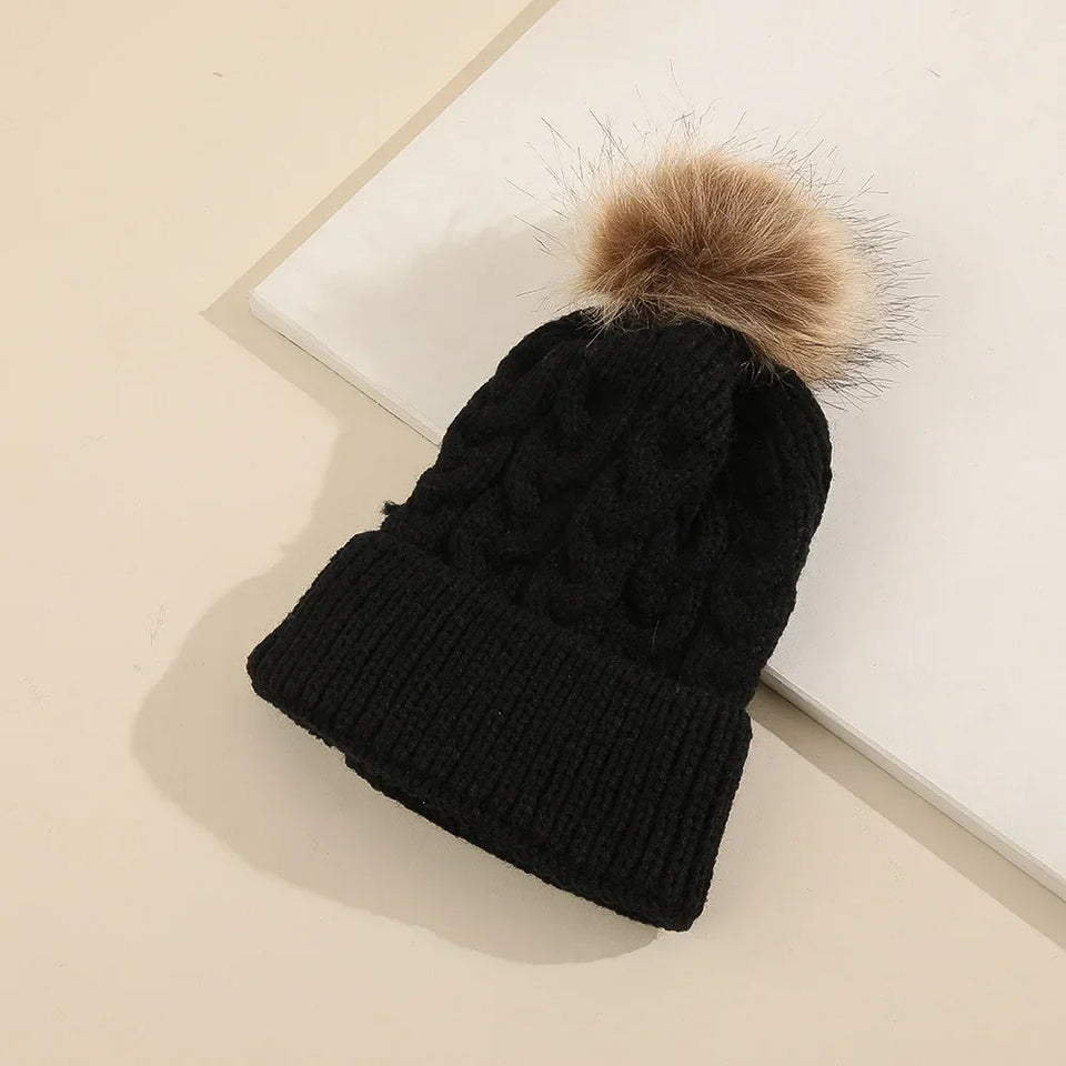 Mini Fashion™ - Skræddersyet Tekst - Hue med pompon