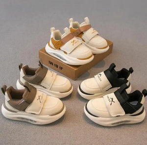 KidStride – Trendy & Funktional – Sneakers mit Klettverschluss