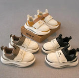 KidStride – Trendy & Funktional – Sneakers mit Klettverschluss
