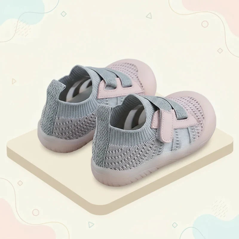 TinyRunner – Sporty og åndbar - babysko i mesh med blød sål