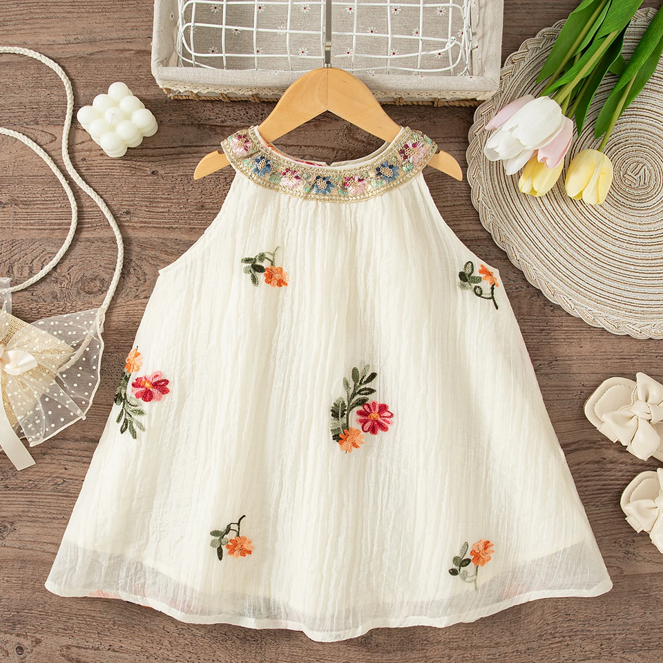 MiniFlora – Leicht und bezaubernd – Besticktes Kleid für kleine Mädchen